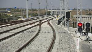 zentauroepp38713819 vias tren180629190307