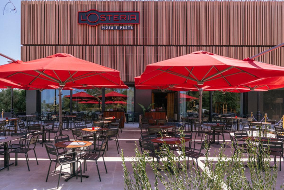 Abre en Mallorca el primer restaurante L’Osteria, uno de los italianos más grandes de la isla, ubicado en el antiguo Hipermueble