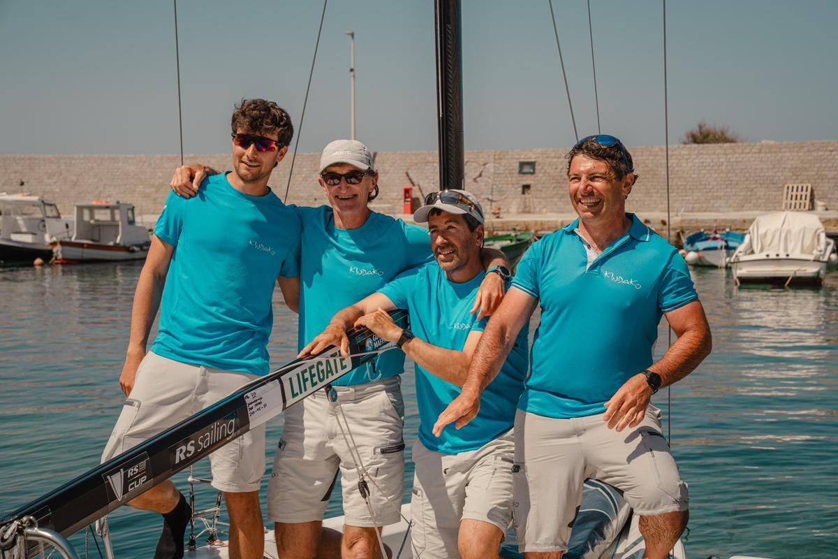El equipo del Kindako.