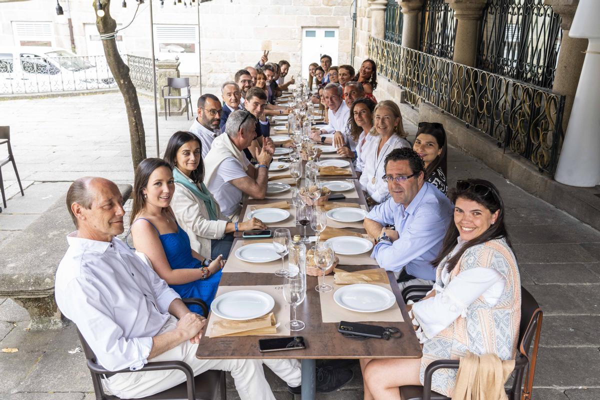 Comida del PP pontevedrés con Rueda