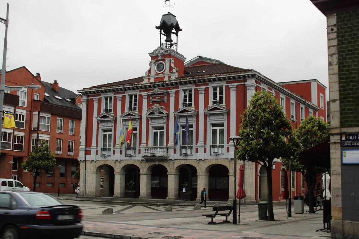 Fachada del Ayuntamiento de Mieres
