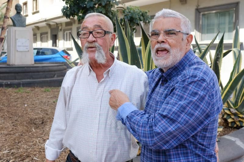 Las Palmas de Gran Canaria. El presidente de Canarias, Fernando Clavijo, recibe al secretario general de UGT en las islas, Gustavo Santana, y a los miembros de su Ejecutiva, que le entregarán una estatuilla conmemorativa del 130 aniversario del sindicato.  | 11/03/2019 | Fotógrafo: José Carlos Guerra