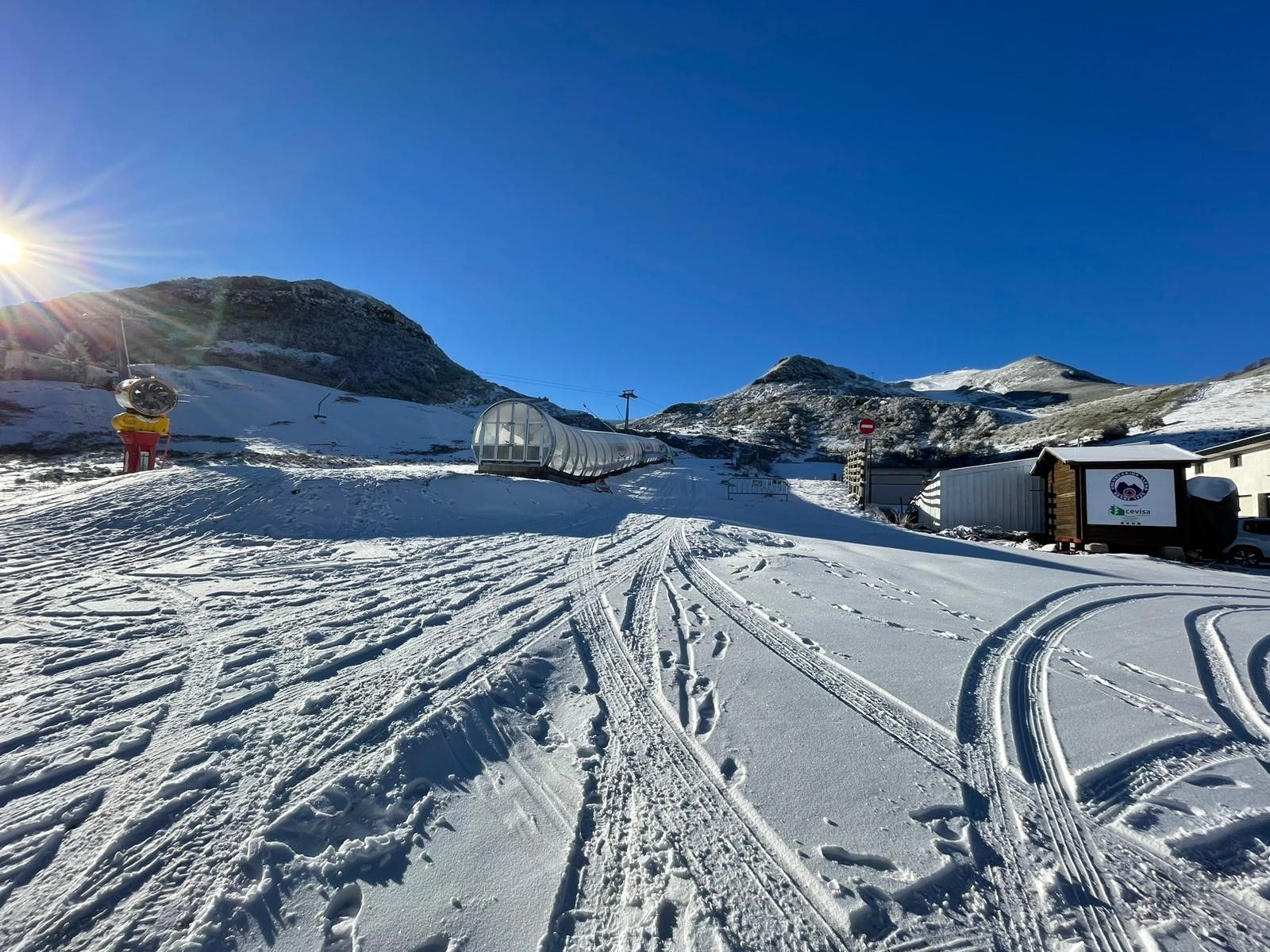 Valgrande-Pajares y Fuentes de Invierno reciben las primeras nieves