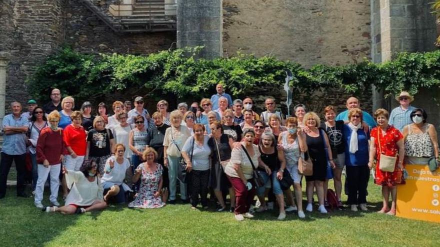 Unidos contra el Cáncer de Toro descubre &quot;Salus&quot;