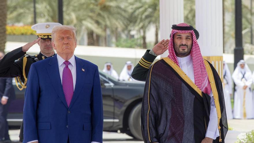 Estados Unidos llega a un acuerdo con Arabia Saudí para desarrollar un programa nuclear