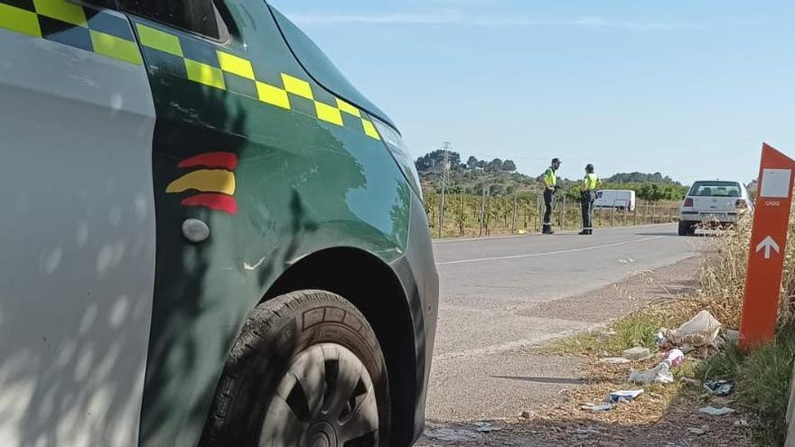 Agentes, en el lugar donde se ha producido el accidente.