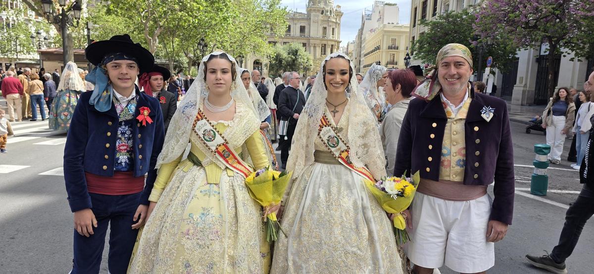 Las comisiones de falla en la Ofrenda a San Vicente Ferrer (3/6)