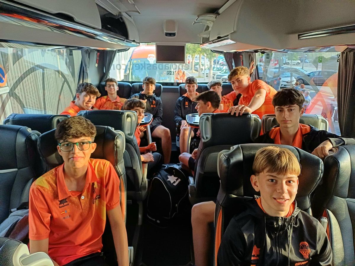 Jugadores del Infantil Masculino del Valencia Basket