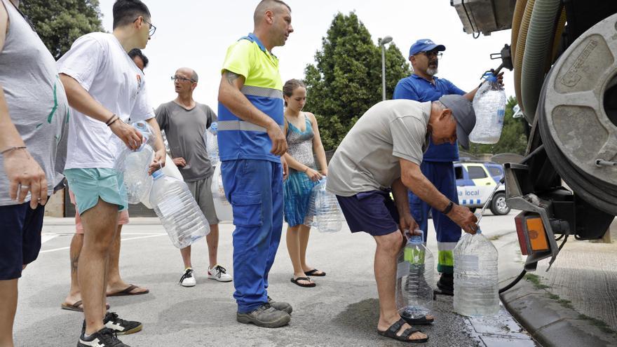 Llagostera reparteix aigua a dues urbanitzacions