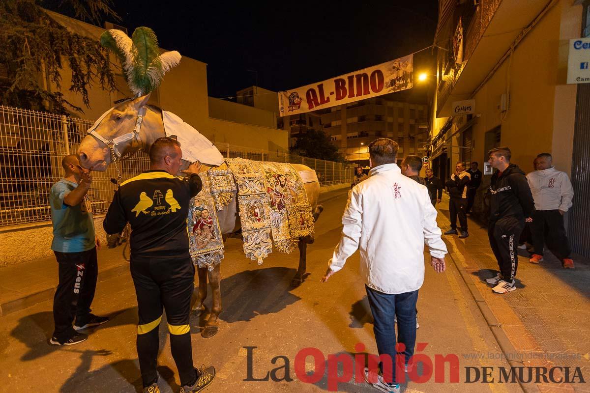 Vestir a un caballo del vino en la mañana del dos de mayo Vestir a un caballo del vino en la mañana del dos de mayo