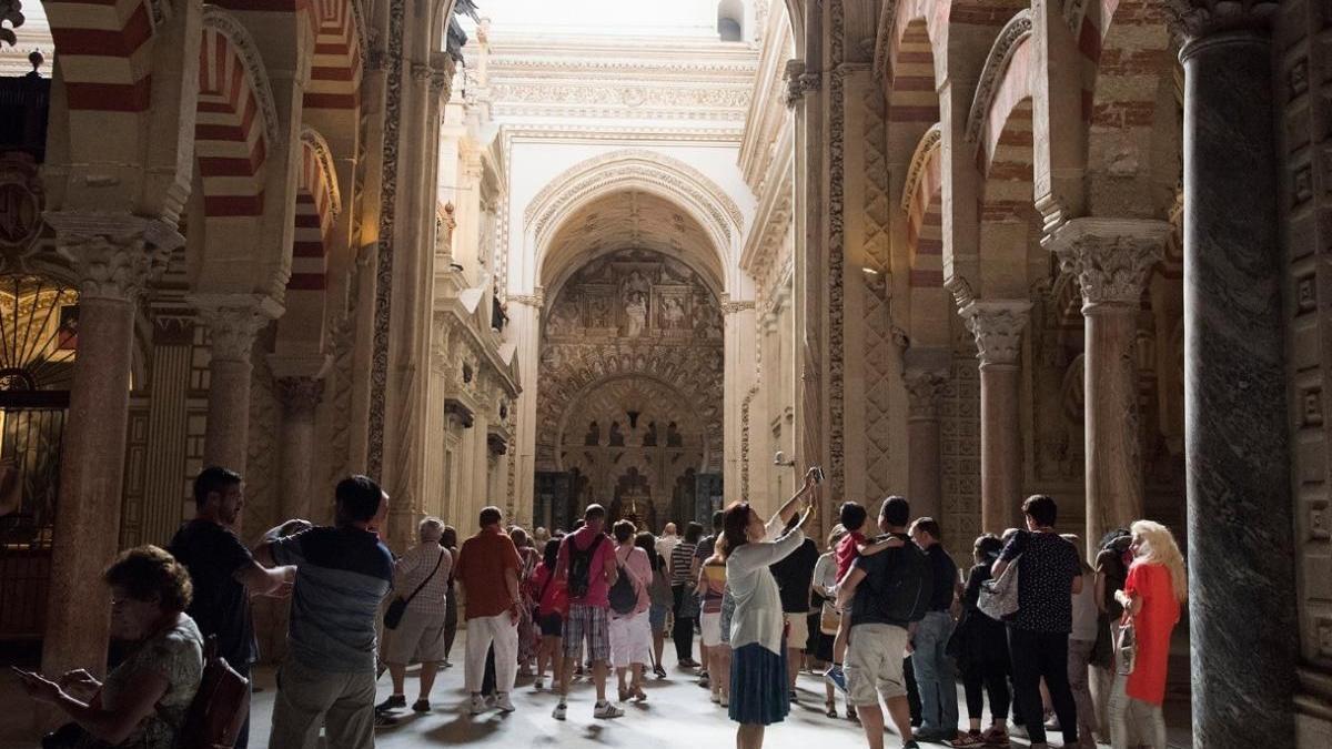 El Cabildo obtiene una nota de 6,4 a su gestión de la Mezquita-Catedral