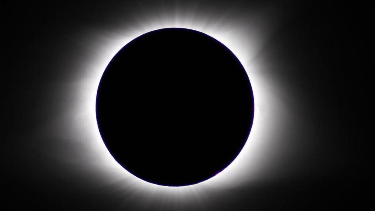 Eclipse solar del 12 de agosto: la guía definitiva para disfrutarlo y conocer todas sus curiosidades
