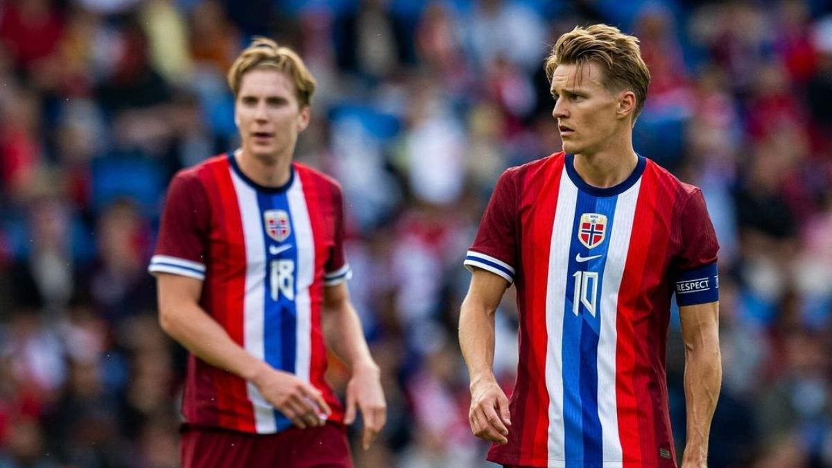 Odegaard, con la camiseta de Noruega