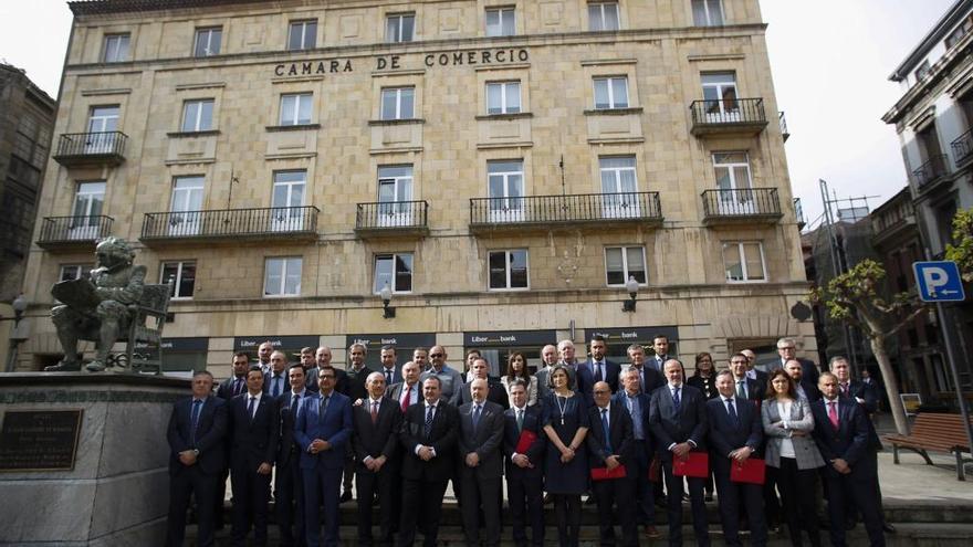 El nuevo equipo de la Cámara de Comercio de Avilés.