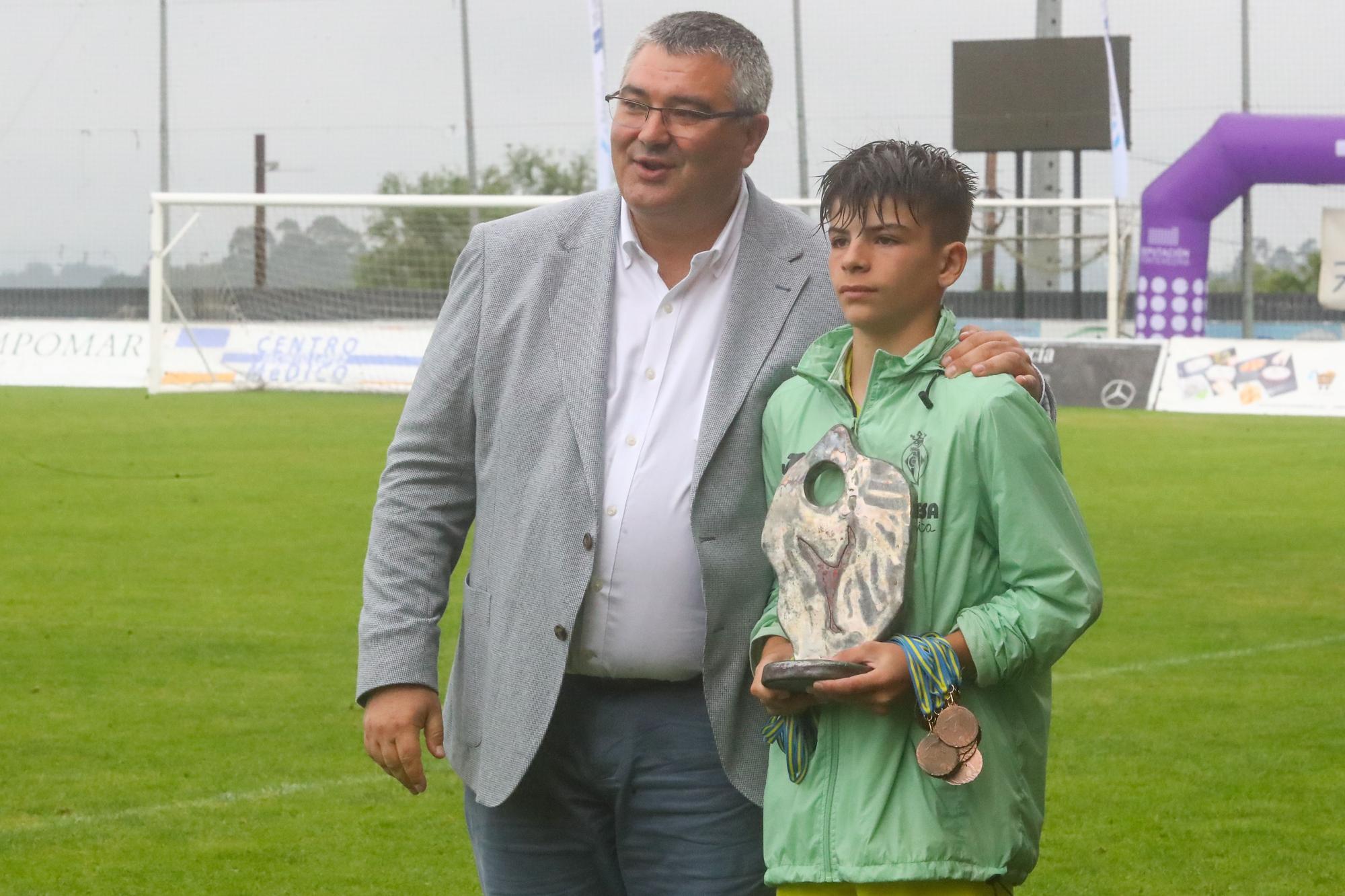 El Real Betis se hace con la corona del Arousa Fútbol 7