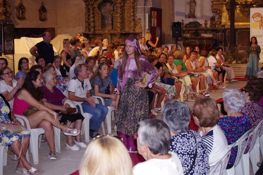 Desfile solidario en Fuentesaúco