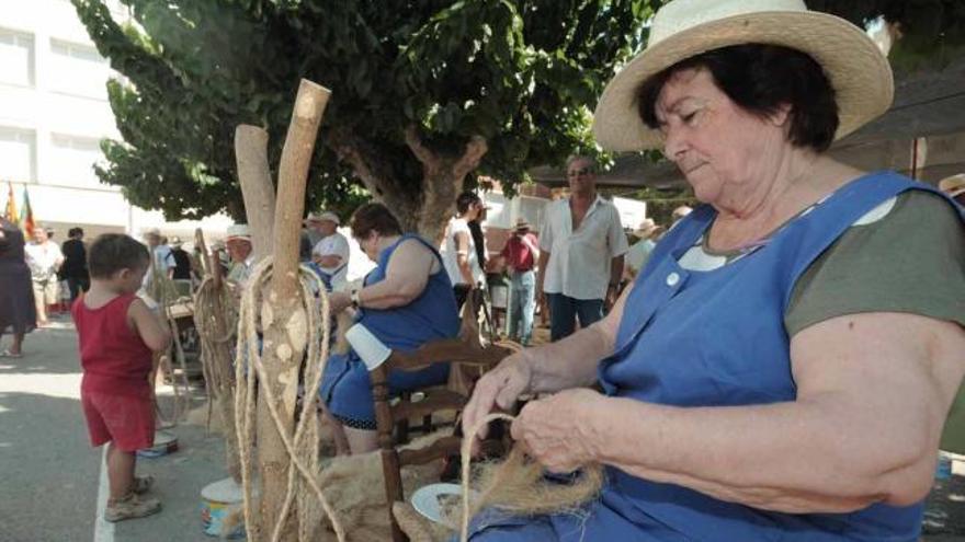 Imagen de la demostración de los trabajos del cáñamo que se realiza todos los años en Callosa .