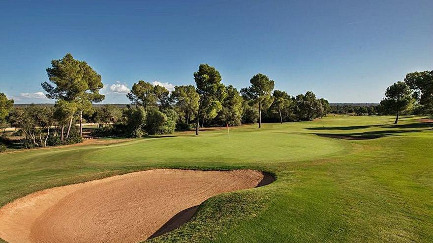 El futuro hotel de lujo se construirá como oferta complementaria del campo de golf de Puntiró.