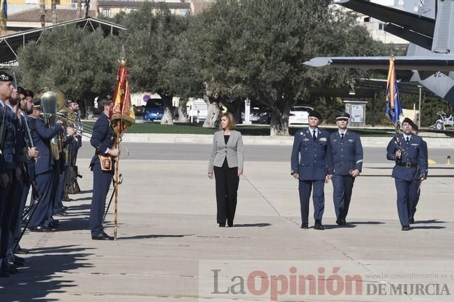 Homenaje al primer salto paracaidista militar en la Base Aérea de Alcantarilla