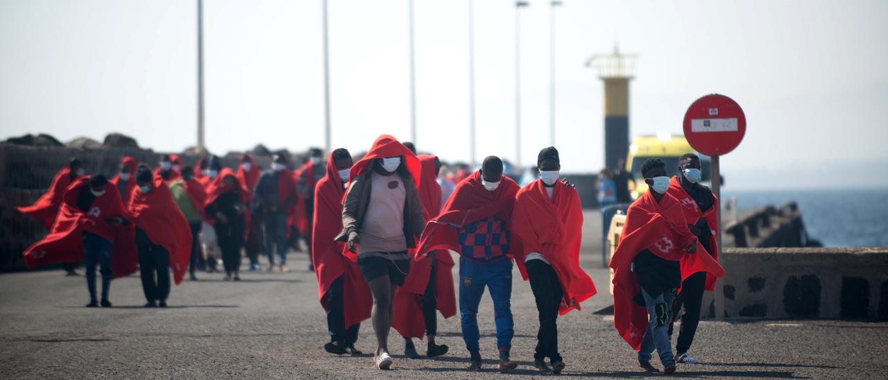 Inmigrantes rescatados al sur de Lanzarote.