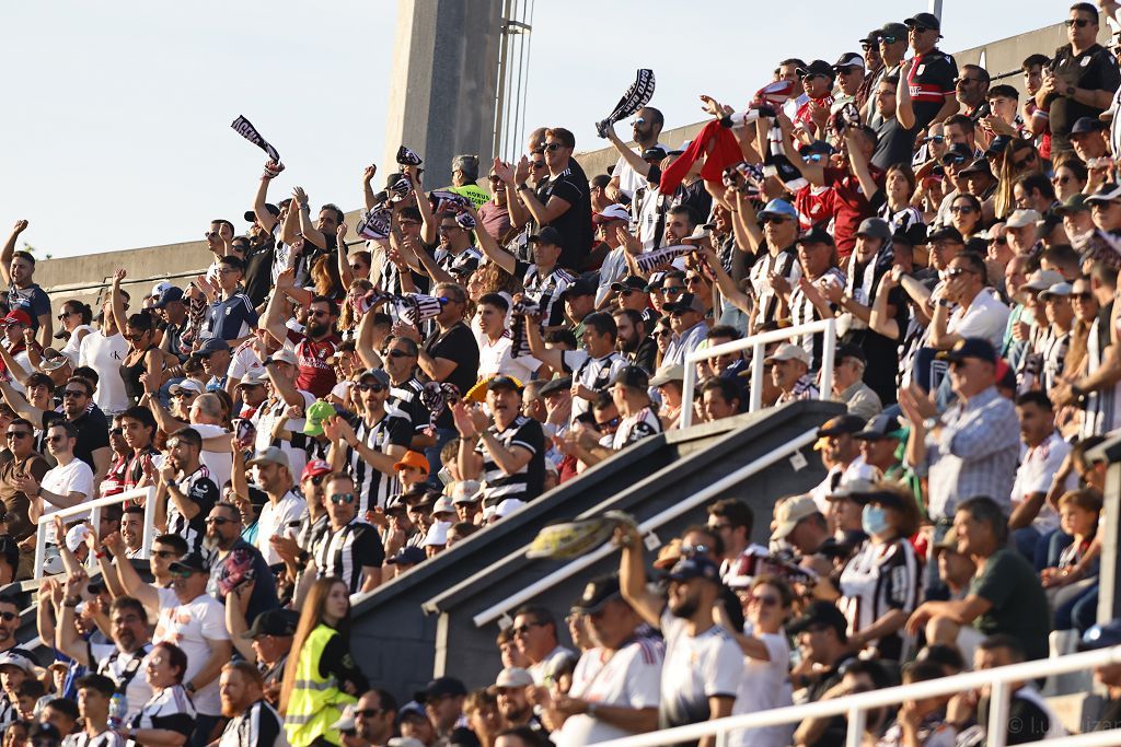 Las imágenes de la victoria del FC Cartagena que asegura su permanencia