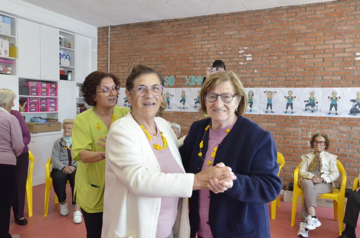 La celebración del Día de la Madre en la sede de la ludoteca Vellos Tempos.