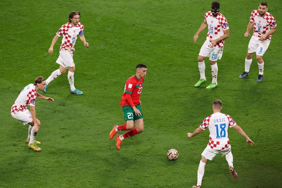 Bilal El Khanouss, durante un partido con Marruecos