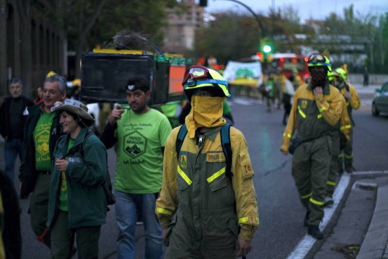 Fotogalería de la marcha de los bomberos forestales