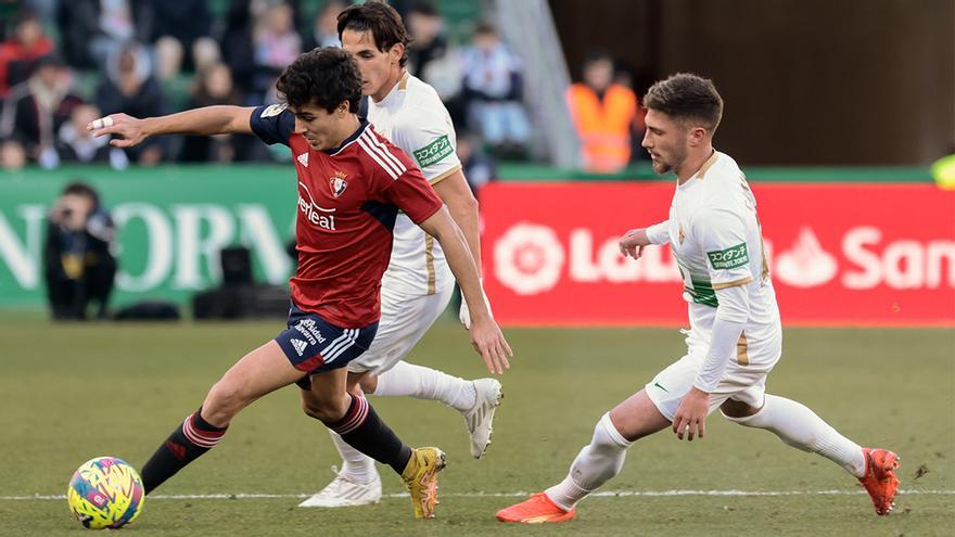 Resumen, goles y highlights del Elche 1 - 1 Osasuna de la jornada 18 de LaLiga Santander