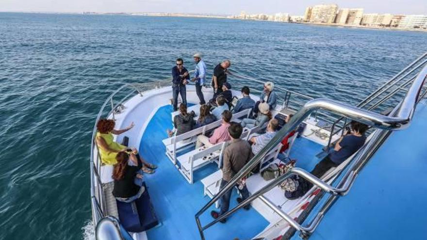 Una empresa explotará el potencial turístico de la pesca en Torrevieja a partir de primavera