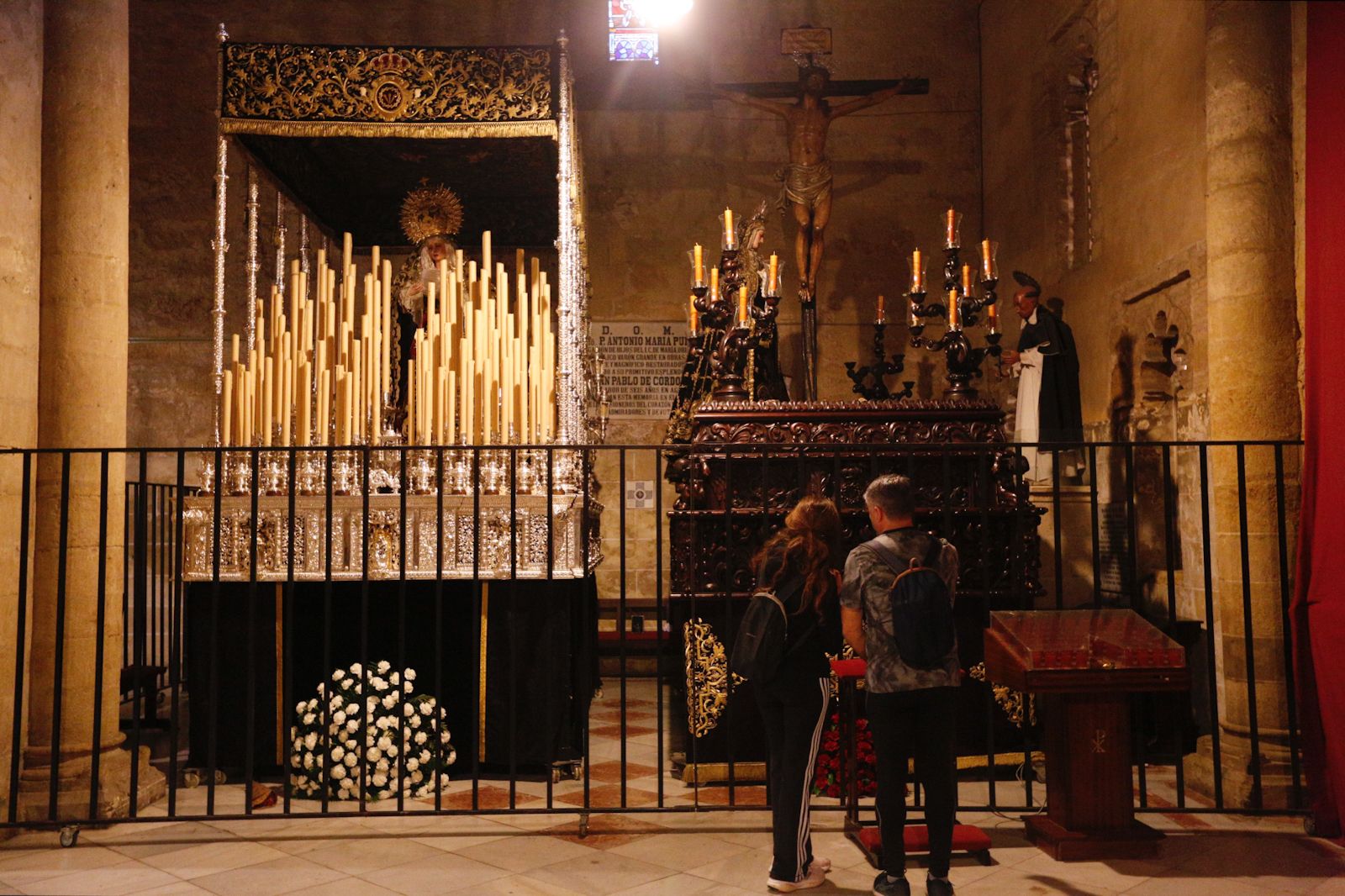 Los templos cordobeses, en la quietud de la espera por la Semana Santa