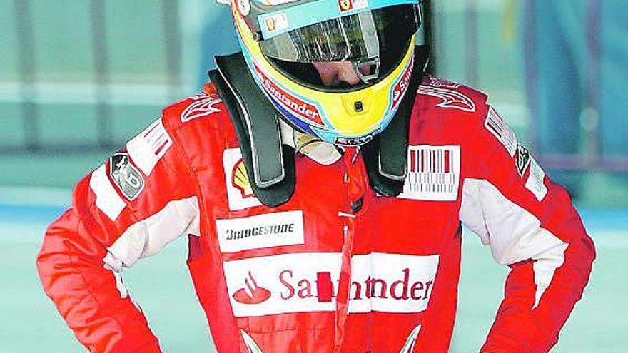 Fernando Alonso, con aspecto resignado tras finalizar octavo el Gran Premio de Turquía.