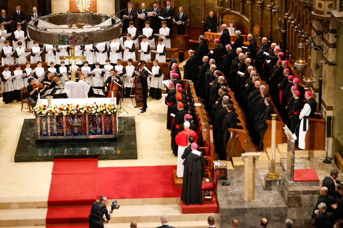 El Papa Lleó XIV durant la interpretació de lEscolania