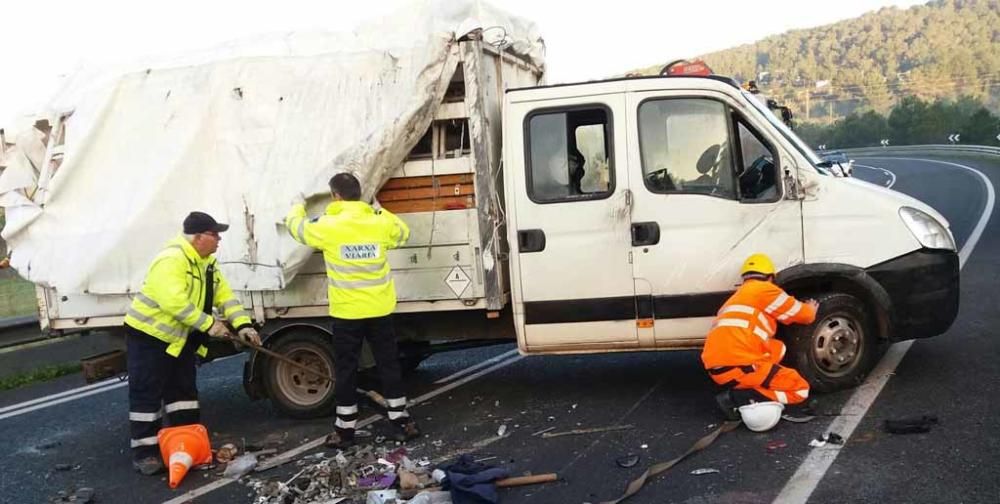 Accidente de un camión en Sant Josep