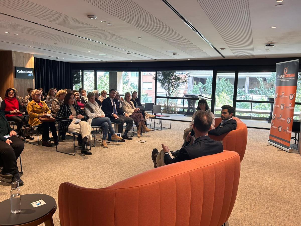 Un momento de la jornada 'Los consumidores ante la era digital: retos y peligros'.