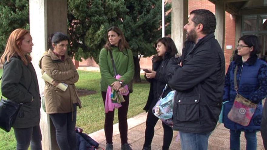 Los padres de los alumnos del Colegio 103 protestan por las condiciones