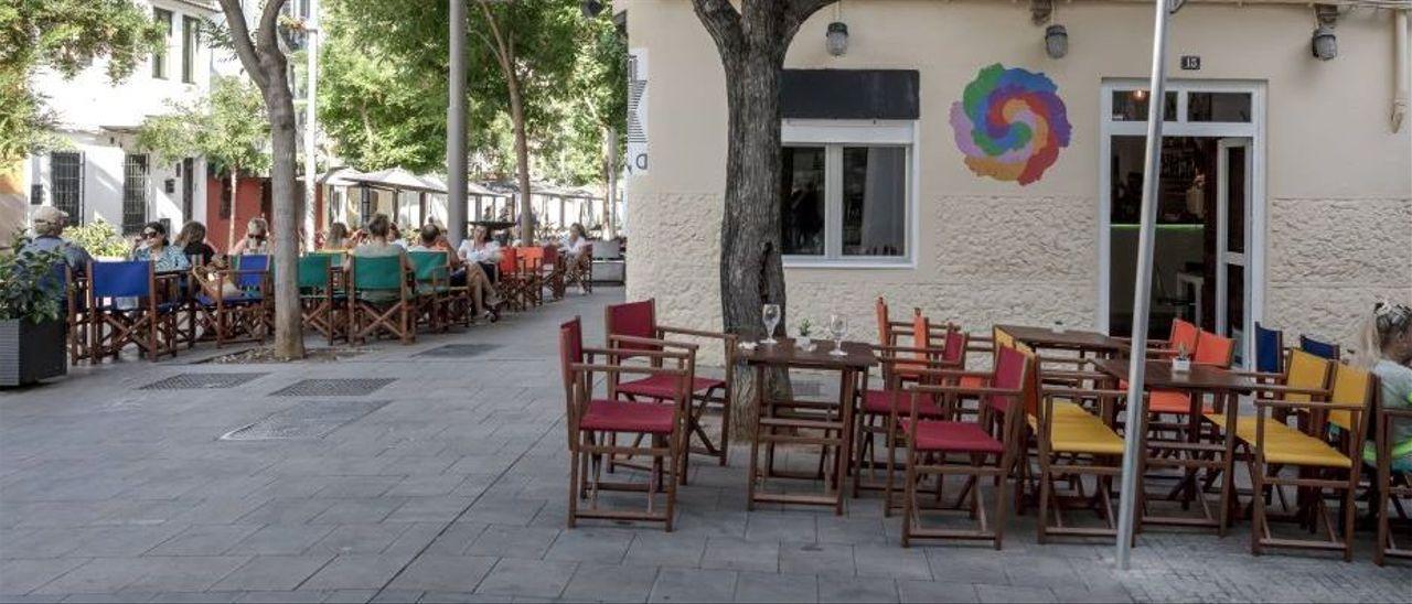 Imagen de la terraza el jueves. También puso las mesas el viernes.