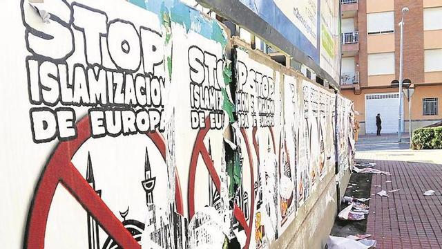 La Vall censura nuevas pintadas «racistas» y las llevará a Fiscalía