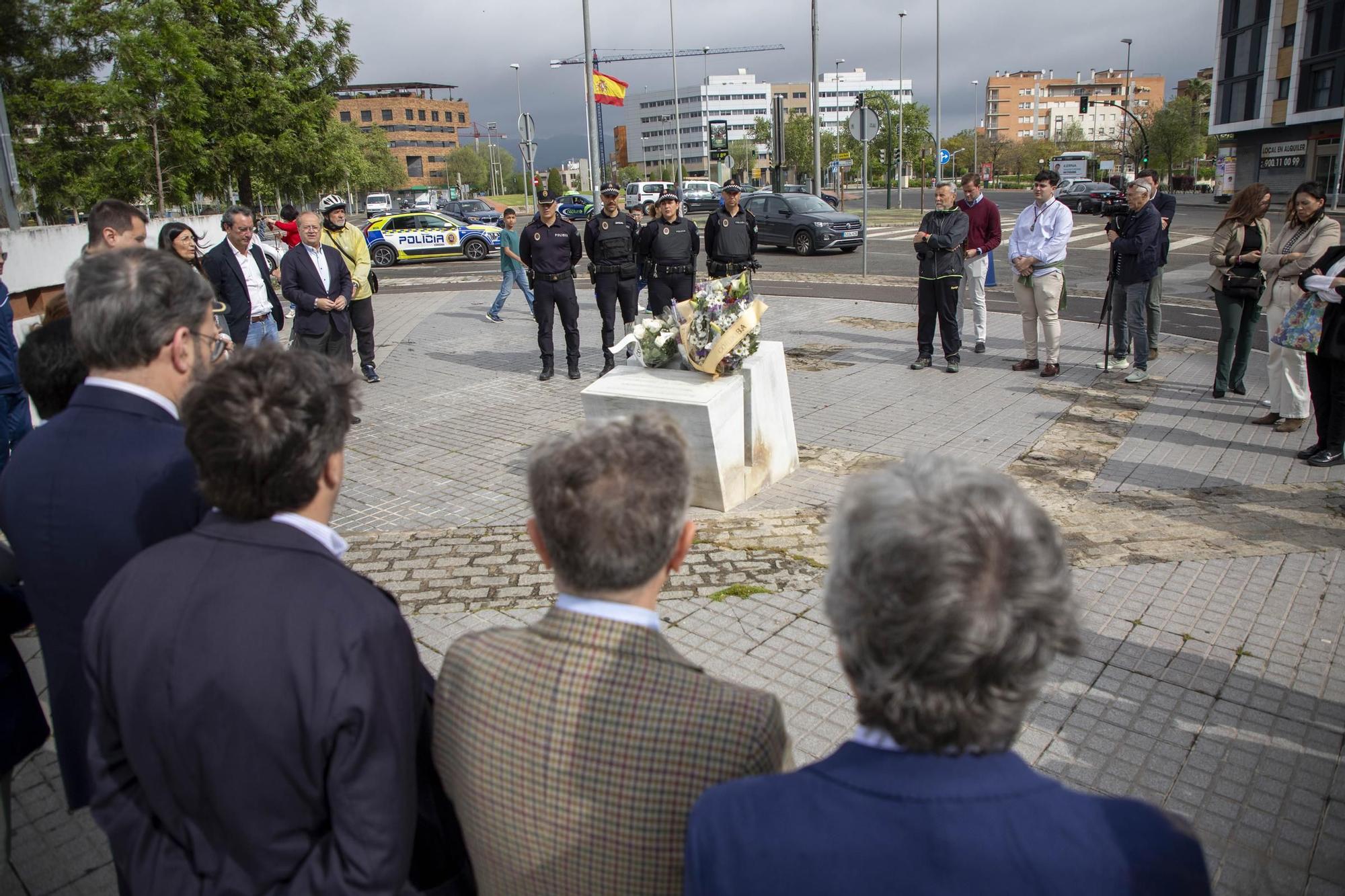 Córdoba recuerda a las dos policías locales asesinadas en 1996