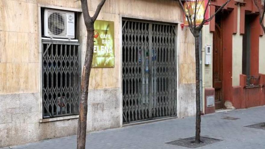 El local del centre de Figueres on es produeixen aldarulls.