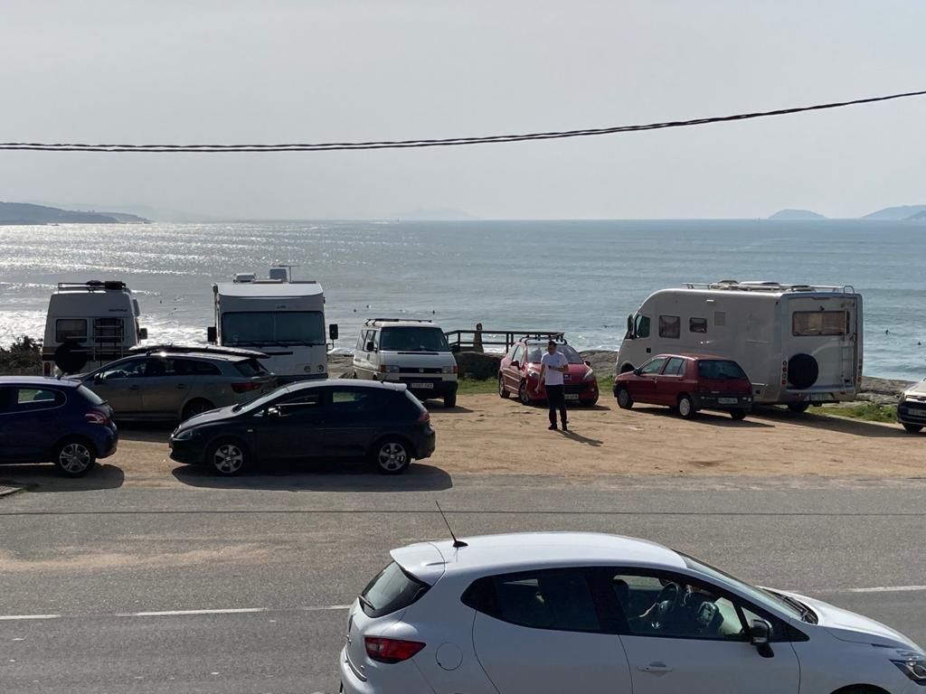 El mirador con vistas al Atlántico y Ons existente entre A Lanzada y Raeiros.