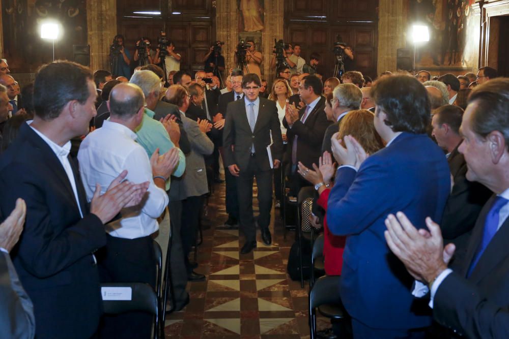 Cumbre bilateral entre Puig y Puigdemont en Valencia