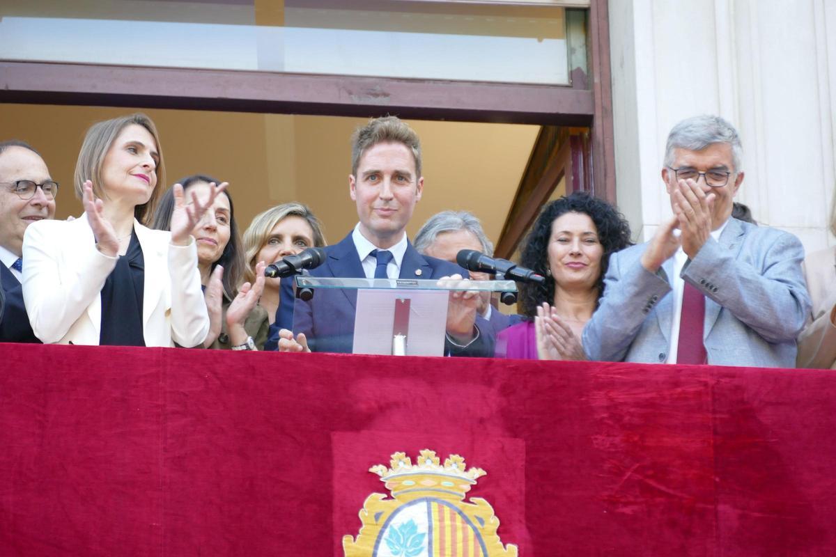 EN IMATGES | Les diferents generacions de la Colla Castellera de Figueres protagonitzen el pregó de Santa Creu