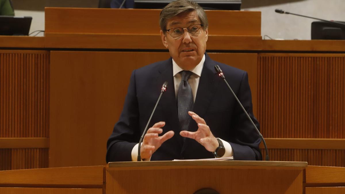 Arturo Aliaga, durante su intervención de despedida en el pleno.