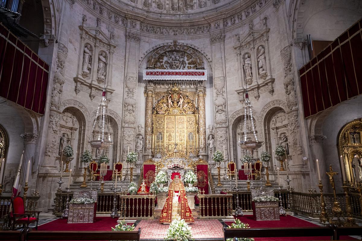 Todos los detalles del besamanos de la Virgen de los Reyes