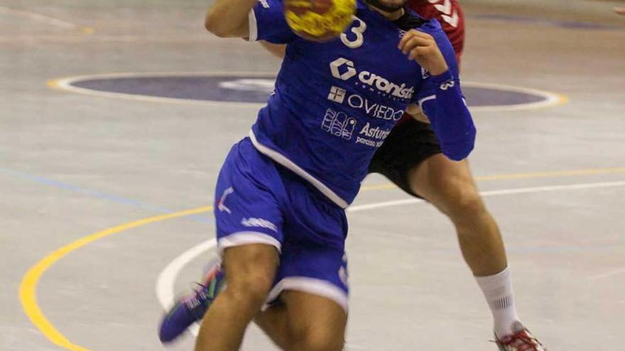 Juan Echevarría, en un partido en Vallobín.