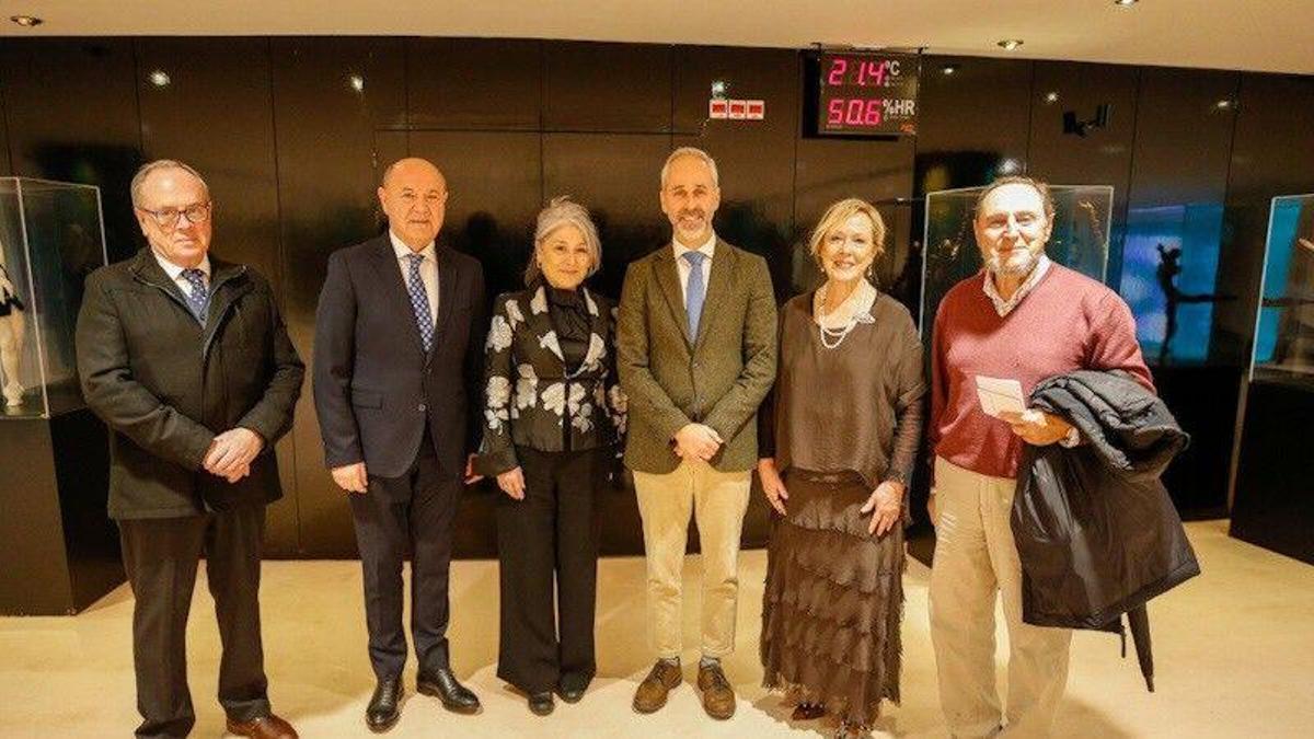 El consejero de Educación de Cantabria asiste al concierto navideño del Consejo Escolar en diciembre.