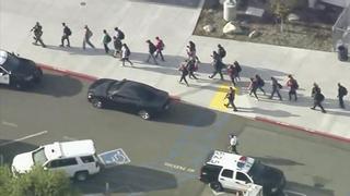 Dos muertos y cuatro heridos en un tiroteo en un instituto de Los Ángeles