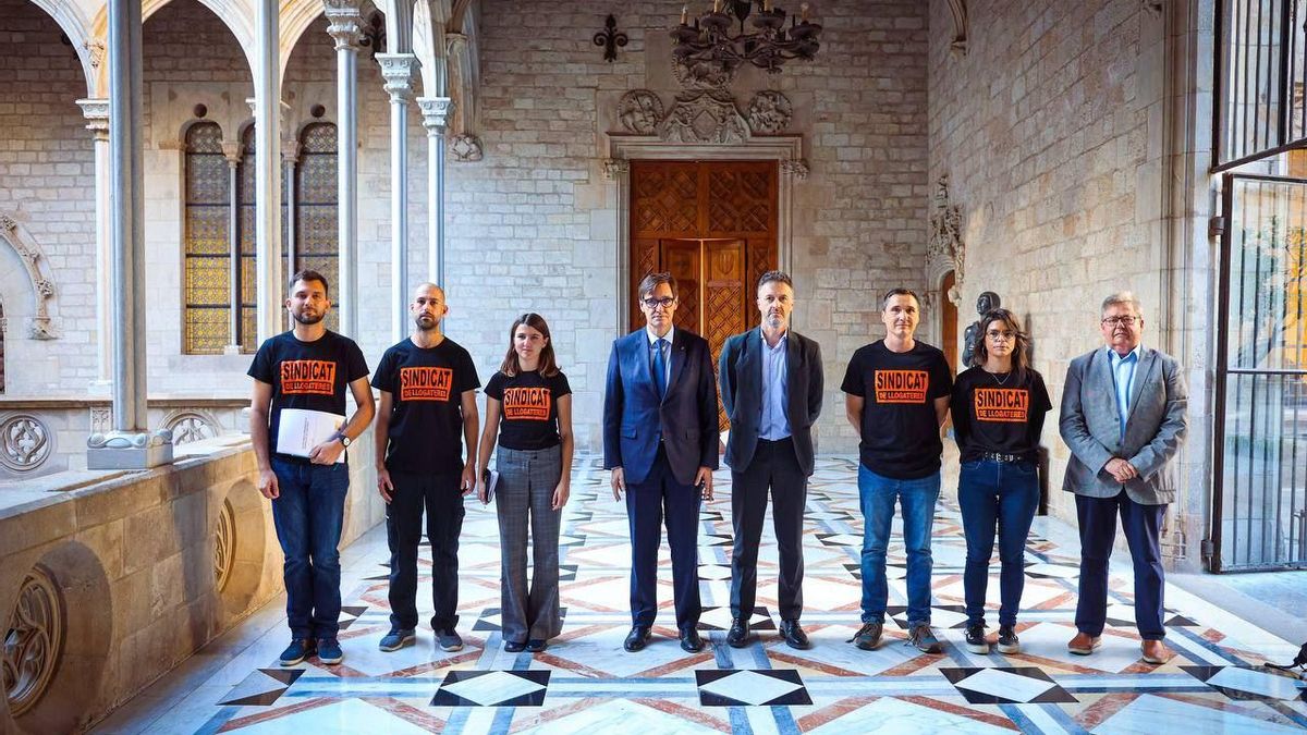 Illa promete al Sindicat de Llogateres "estudiar todas las medidas" para hacer frente a la crisis de la vivienda