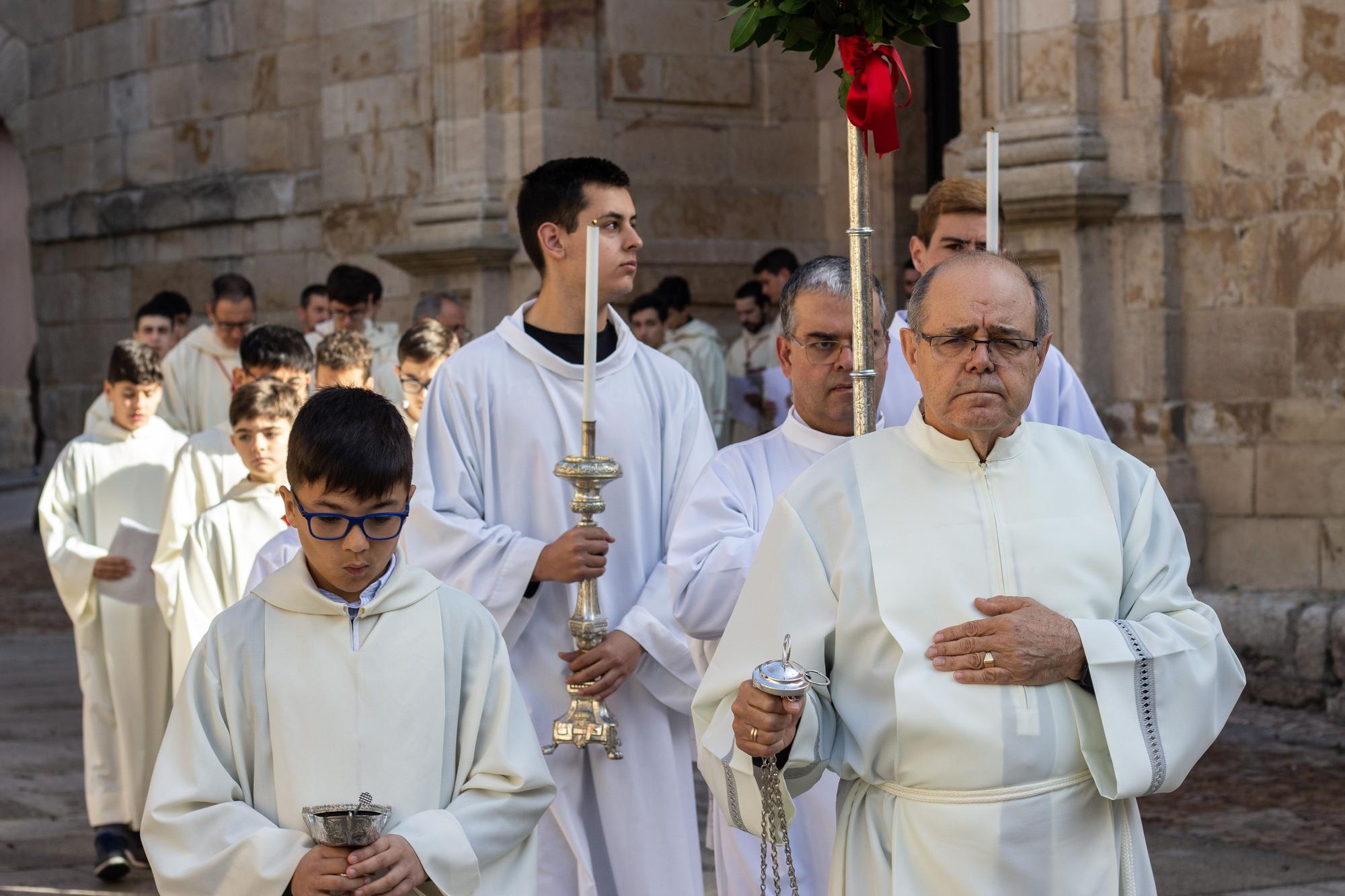 ZAMORA.BENDICION DE LAS PALMAS Y PROCESION HASTA LA CATEDRAL